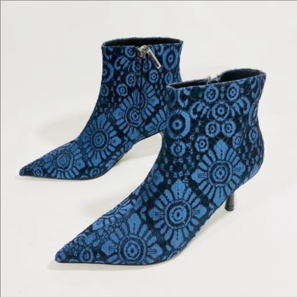 ZARA - ANKLE BOOTIE - Picture 2 of 8